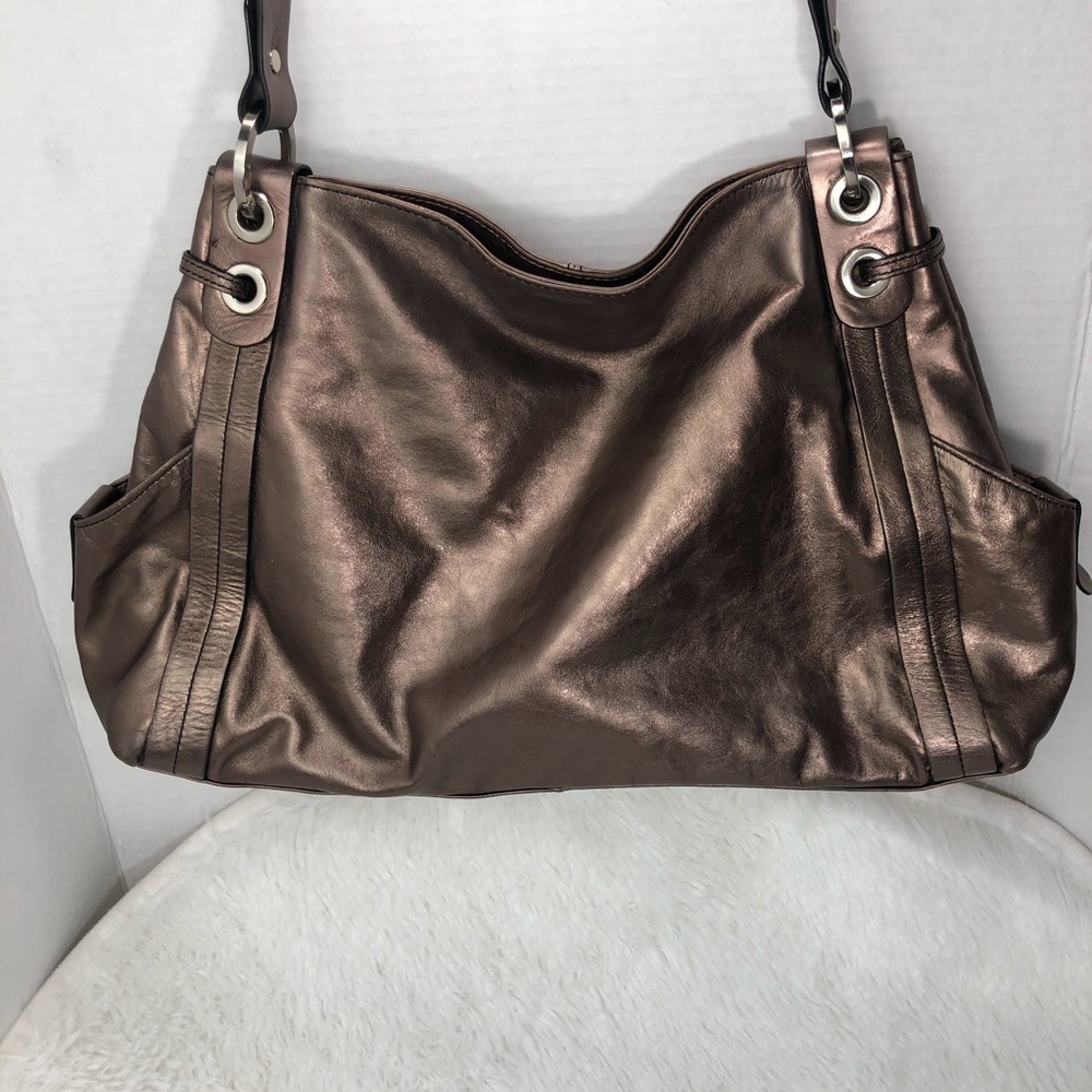 KENNETH COLE Metallic Shoulder Bag. EUC. - Picture 2 of 7